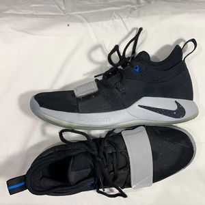 Paul George 2.5 black and photo blue